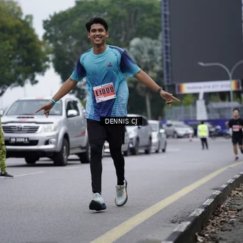 Runner Photo 8944078