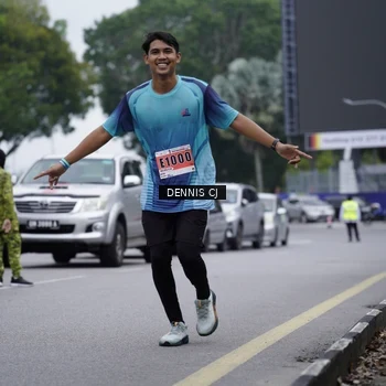 Runner Photo 8944081