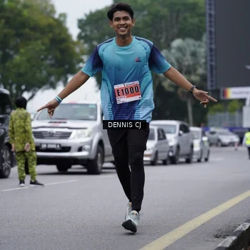 Runner Photo 8944083
