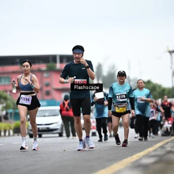 Runner Photo 8944087