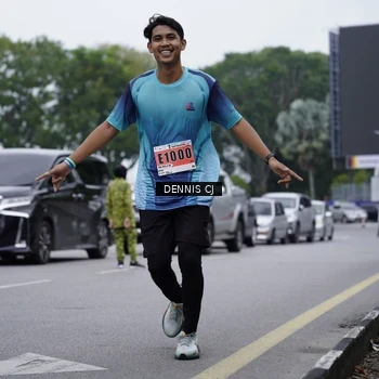 Runner Photo 8944115