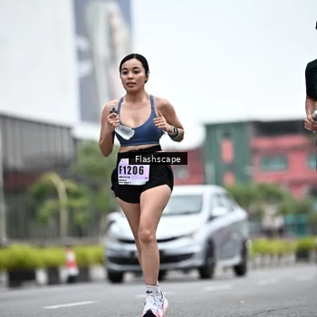 Runner Photo 8944121