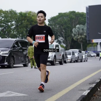 Runner Photo 8944144
