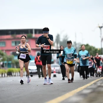 Runner Photo 8944146