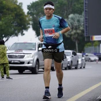 Runner Photo 8944173