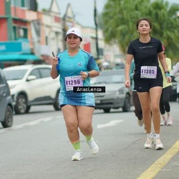 Runner Photo 8944195