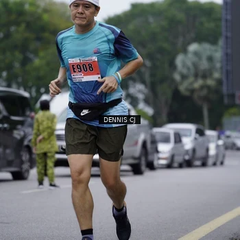 Runner Photo 8944210