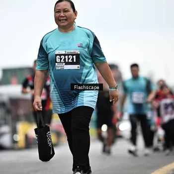 Runner Photo 8944218