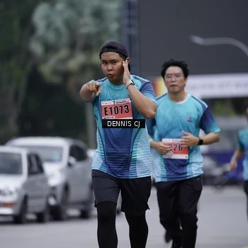 Runner Photo 8944222