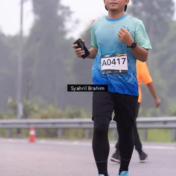 Runner Photo 8944223