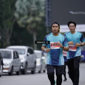 Runner Photo 8944224