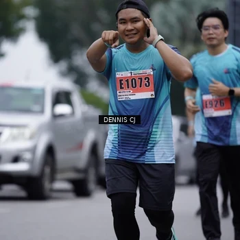 Runner Photo 8944241