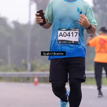 Runner Photo 8944242