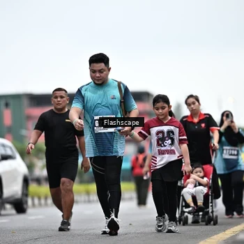 Runner Photo 8944247