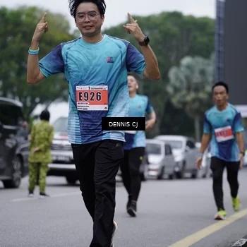 Runner Photo 8944253