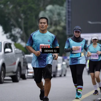 Runner Photo 8944371