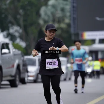 Runner Photo 8944427