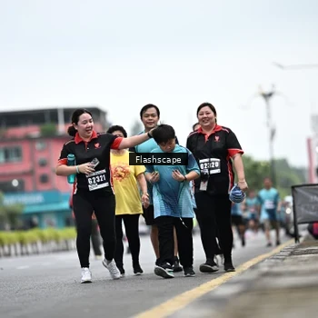 Runner Photo 8944428