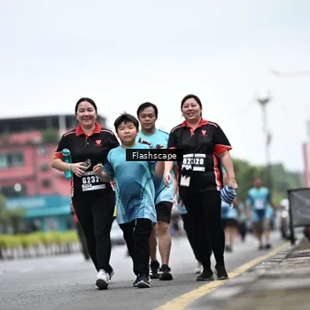 Runner Photo 8944487