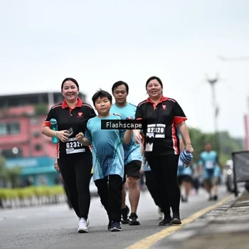 Runner Photo 8944498