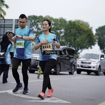 Runner Photo 8944543