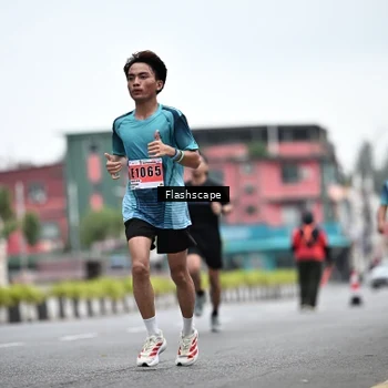 Runner Photo 8944544