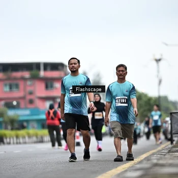 Runner Photo 8944554