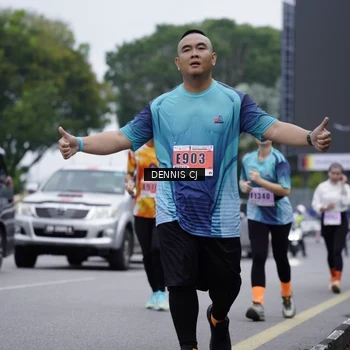 Runner Photo 8944564