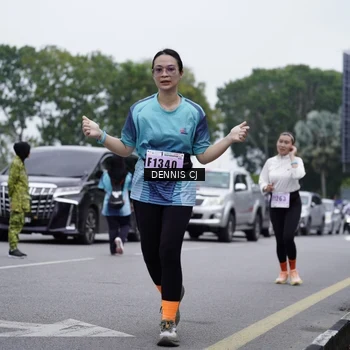 Runner Photo 8944612