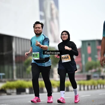 Runner Photo 8944640