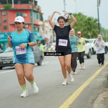 Runner Photo 8944685