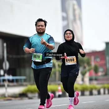 Runner Photo 8944687
