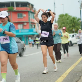 Runner Photo 8944688