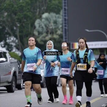 Runner Photo 8944744