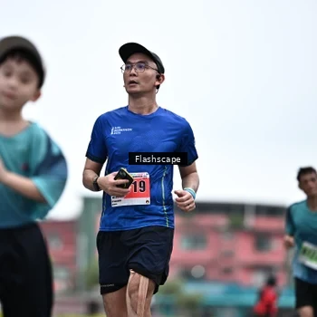 Runner Photo 8944749