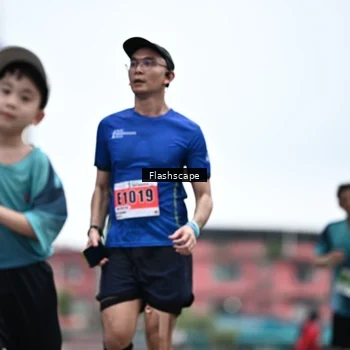 Runner Photo 8944763
