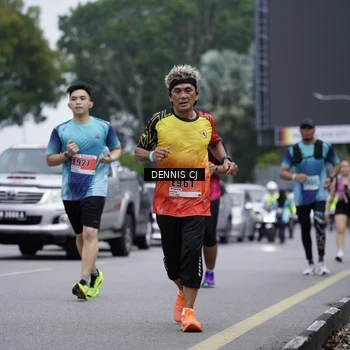 Runner Photo 8944935