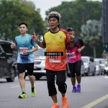 Runner Photo 8944966