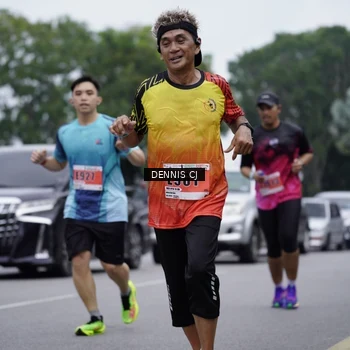 Runner Photo 8944968