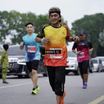 Runner Photo 8944969