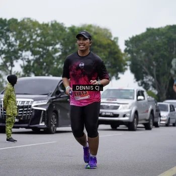 Runner Photo 8945008