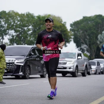 Runner Photo 8945010