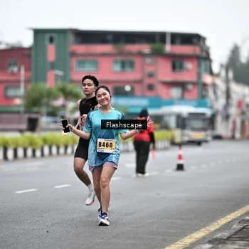 Runner Photo 8945026