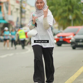 Runner Photo 8945040