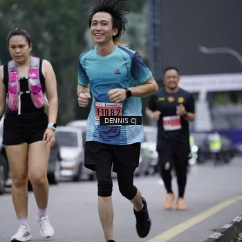 Runner Photo 8945051