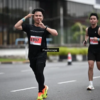 Runner Photo 8945078