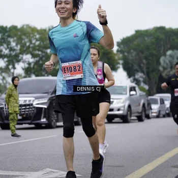 Runner Photo 8945091
