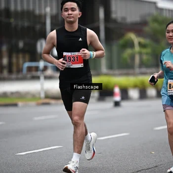 Runner Photo 8945133