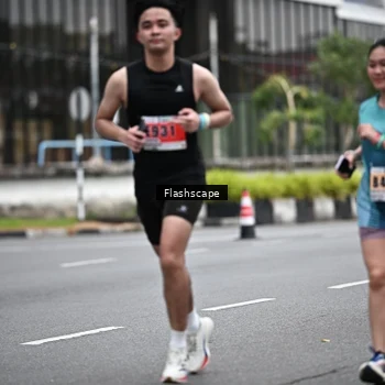 Runner Photo 8945134