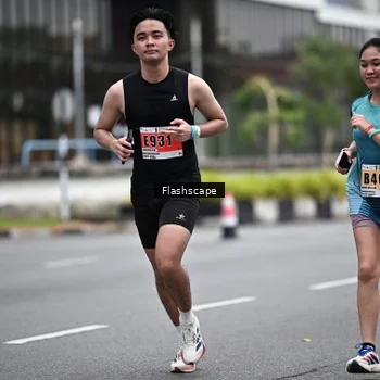 Runner Photo 8945202